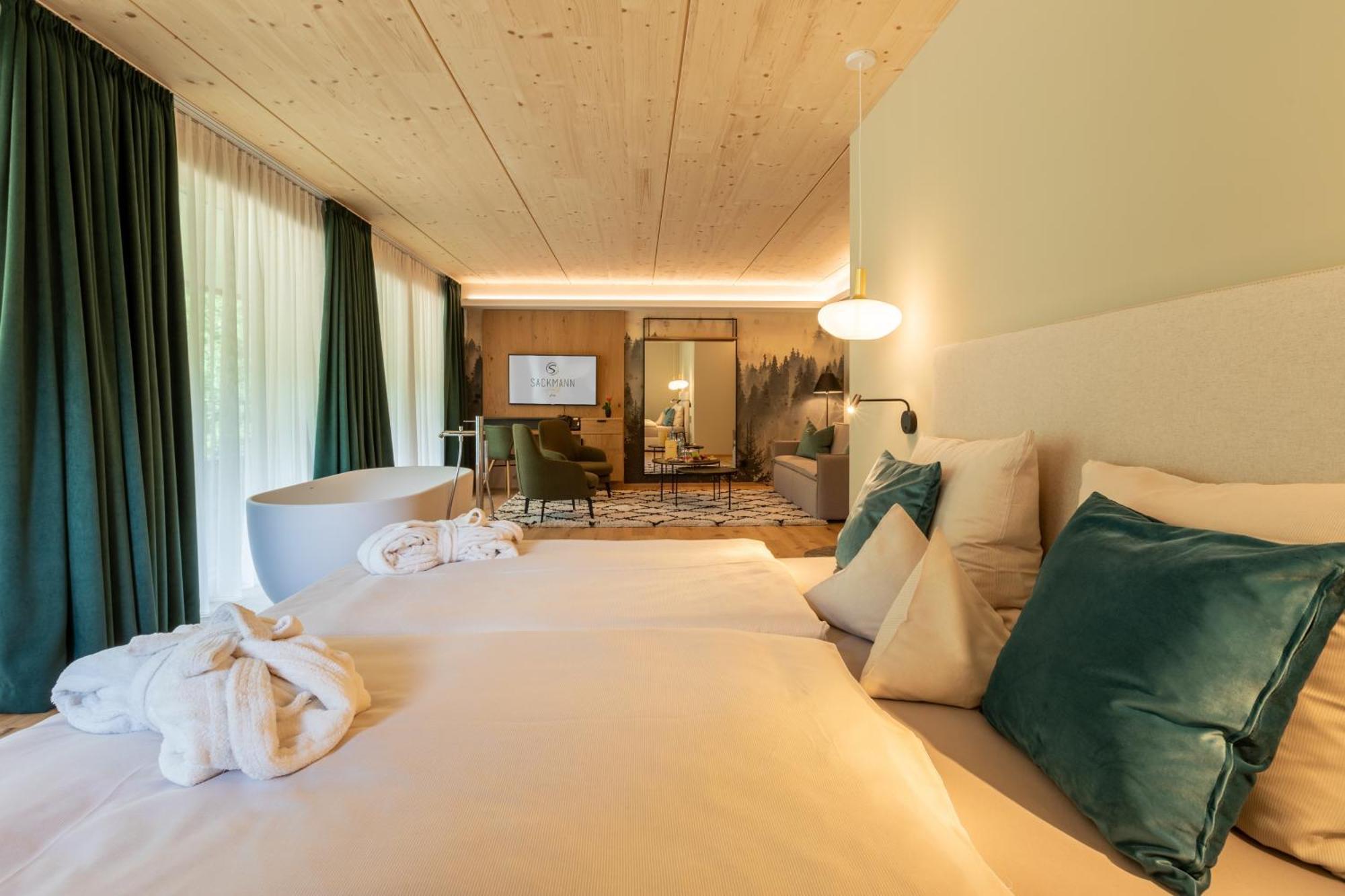Sackmann Genuss Und Spa Resort Baiersbronn Exterior photo